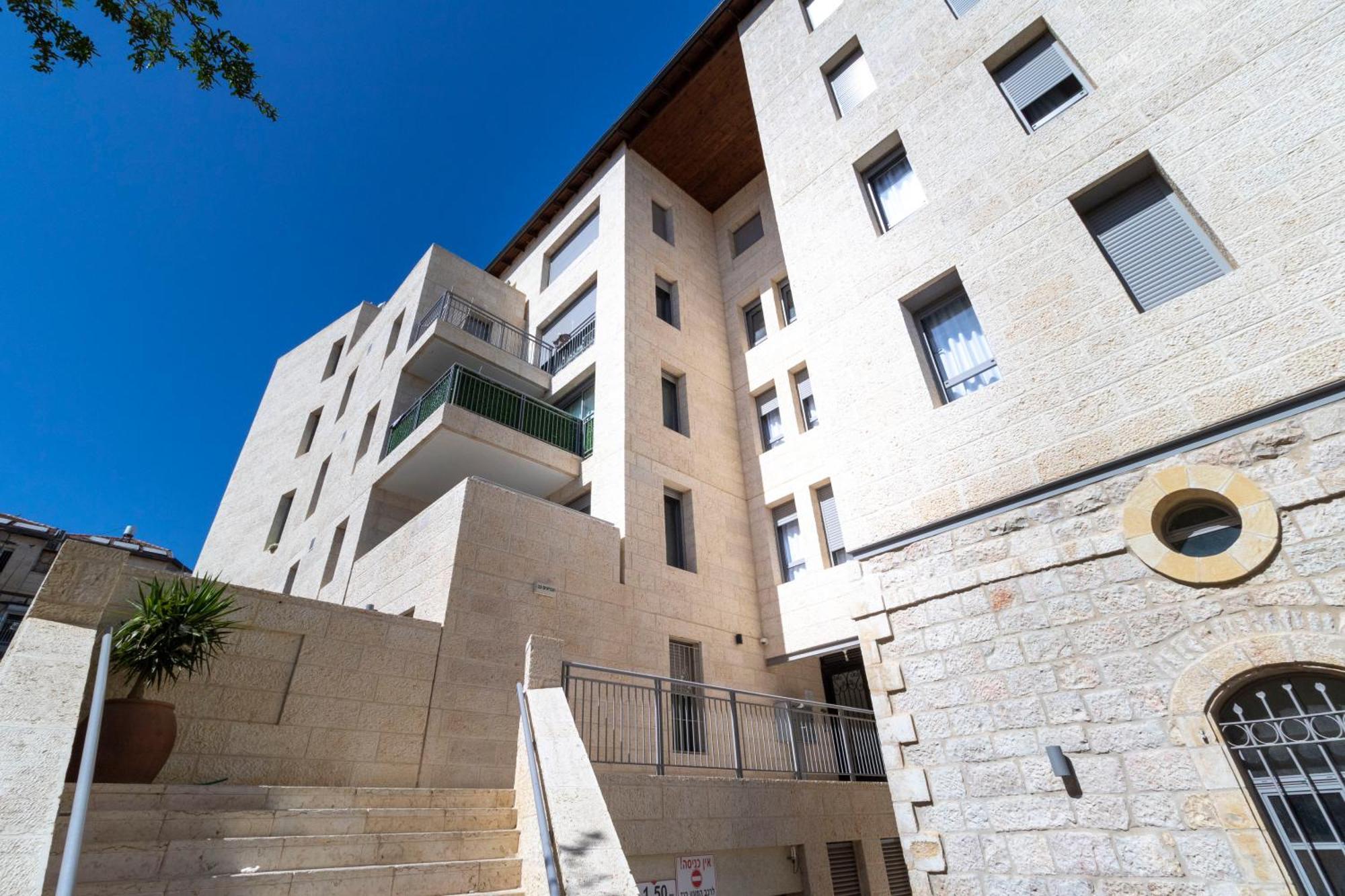 Apartment Ha-nevi'im St 22 - Isrentals *